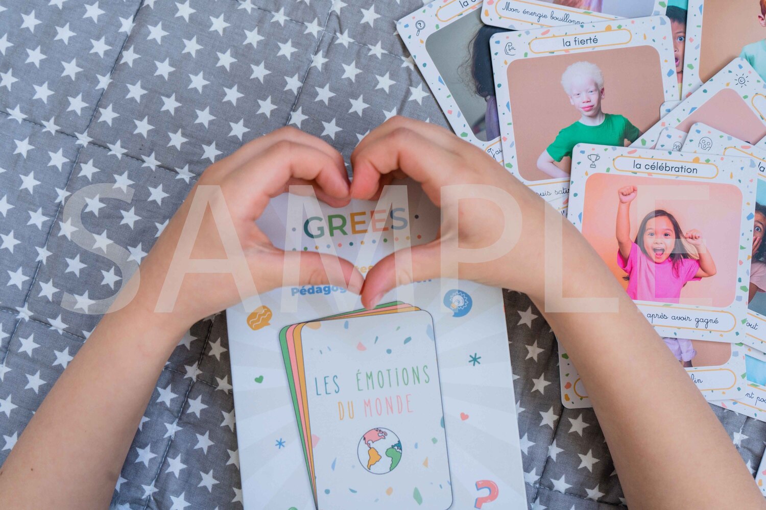 Enfant exprimant ses émotions